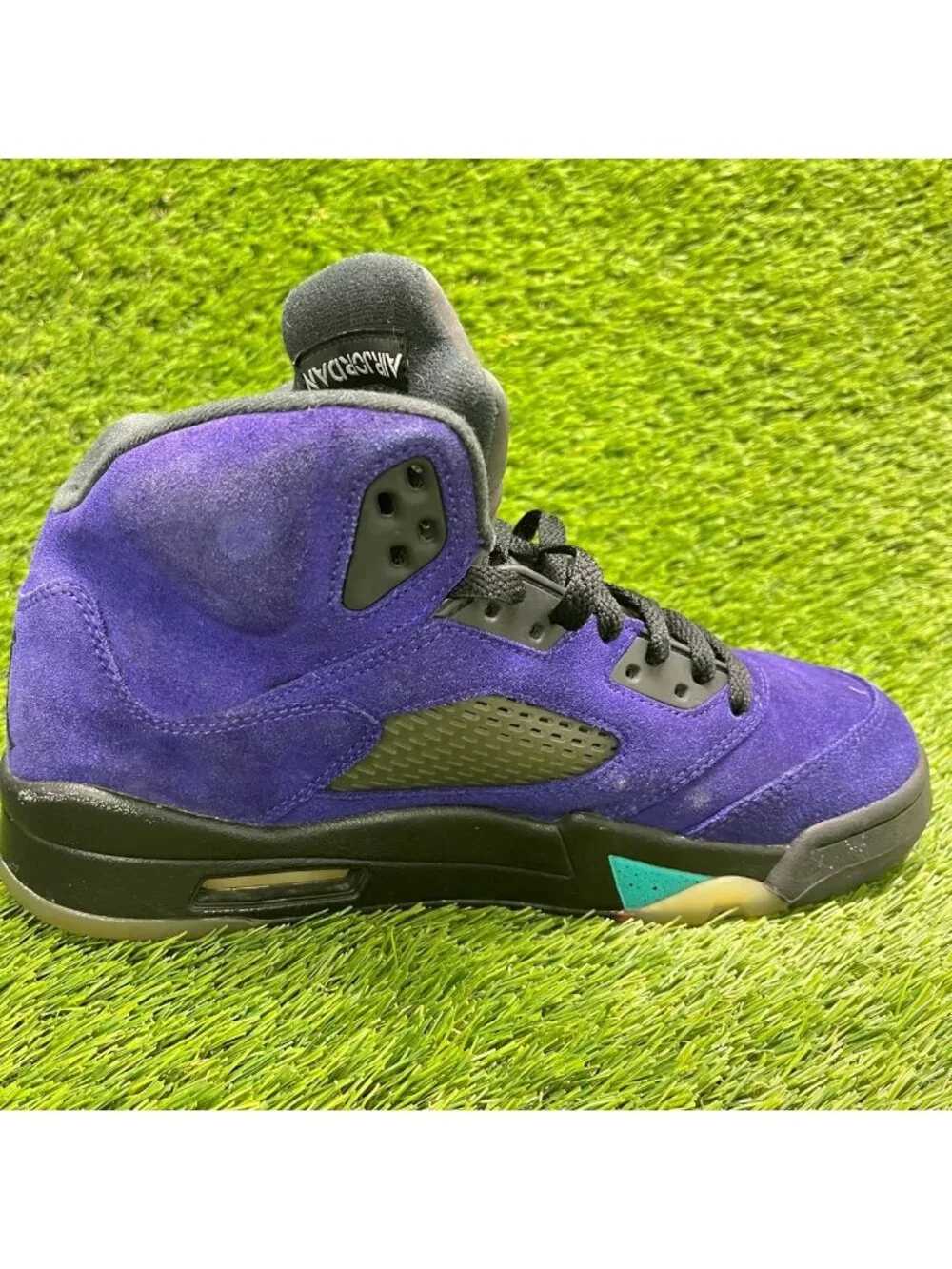Nike Air Jordan 5 Retro Mens Size 8.5 Purple Athletic Basketball Shoes Sneakers